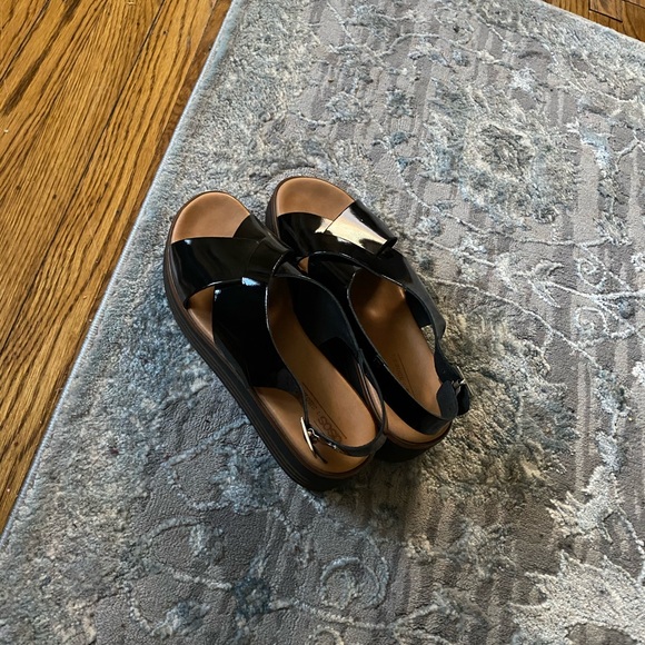 Women’s Sandals - Picture 8 of 8